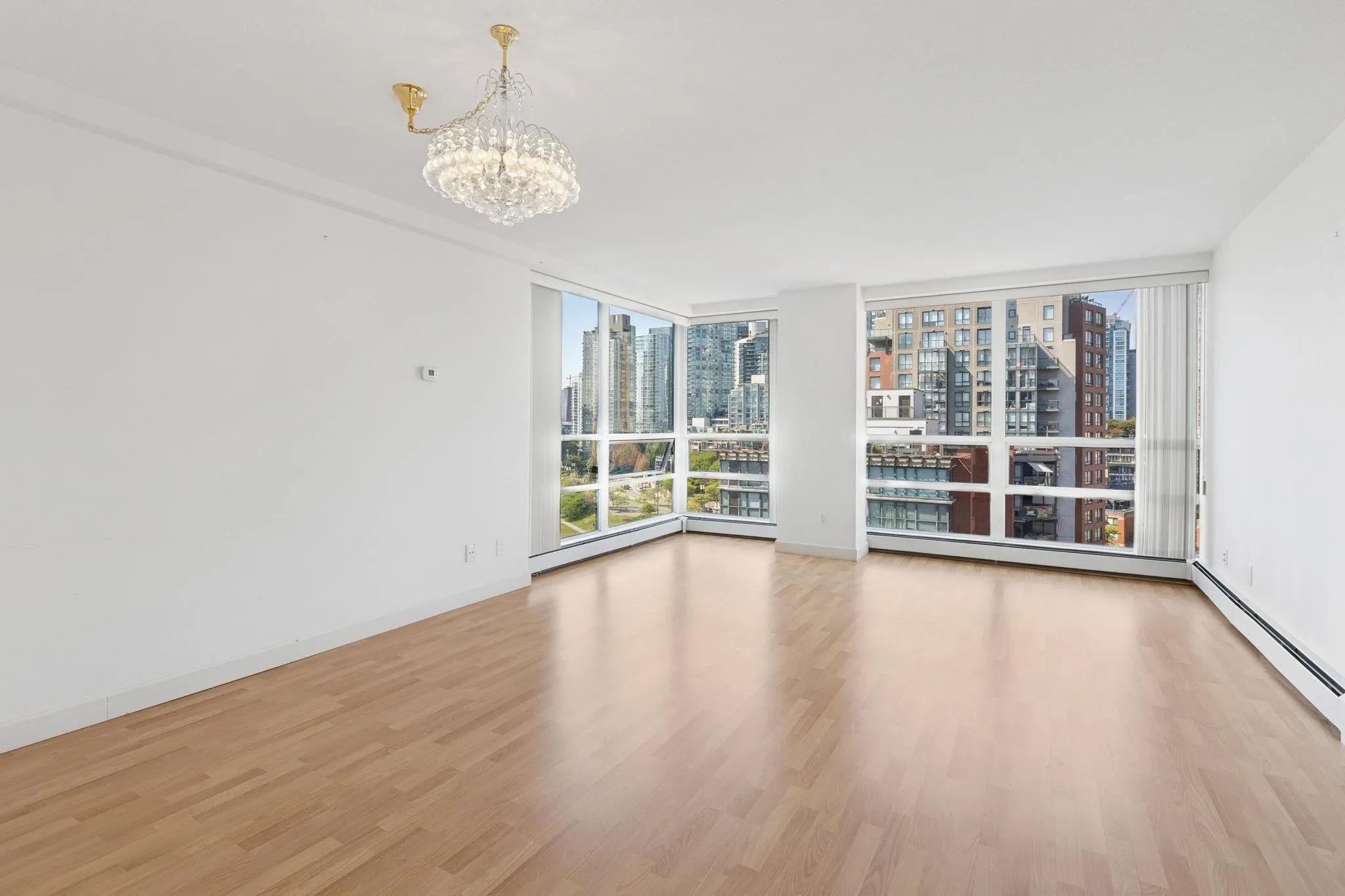 15D 139 Drake Street