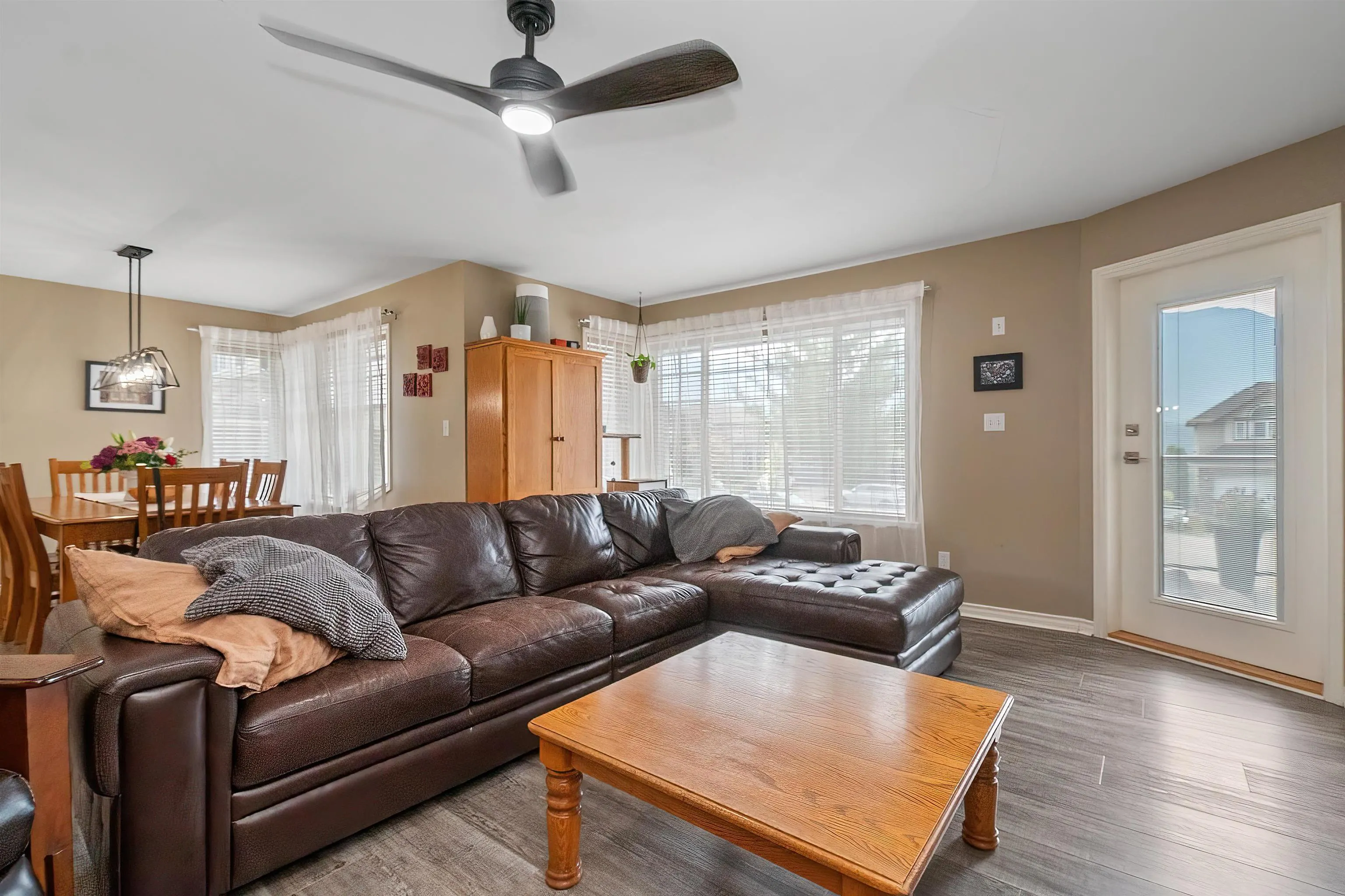 45995 Bridle Ridge Crescent