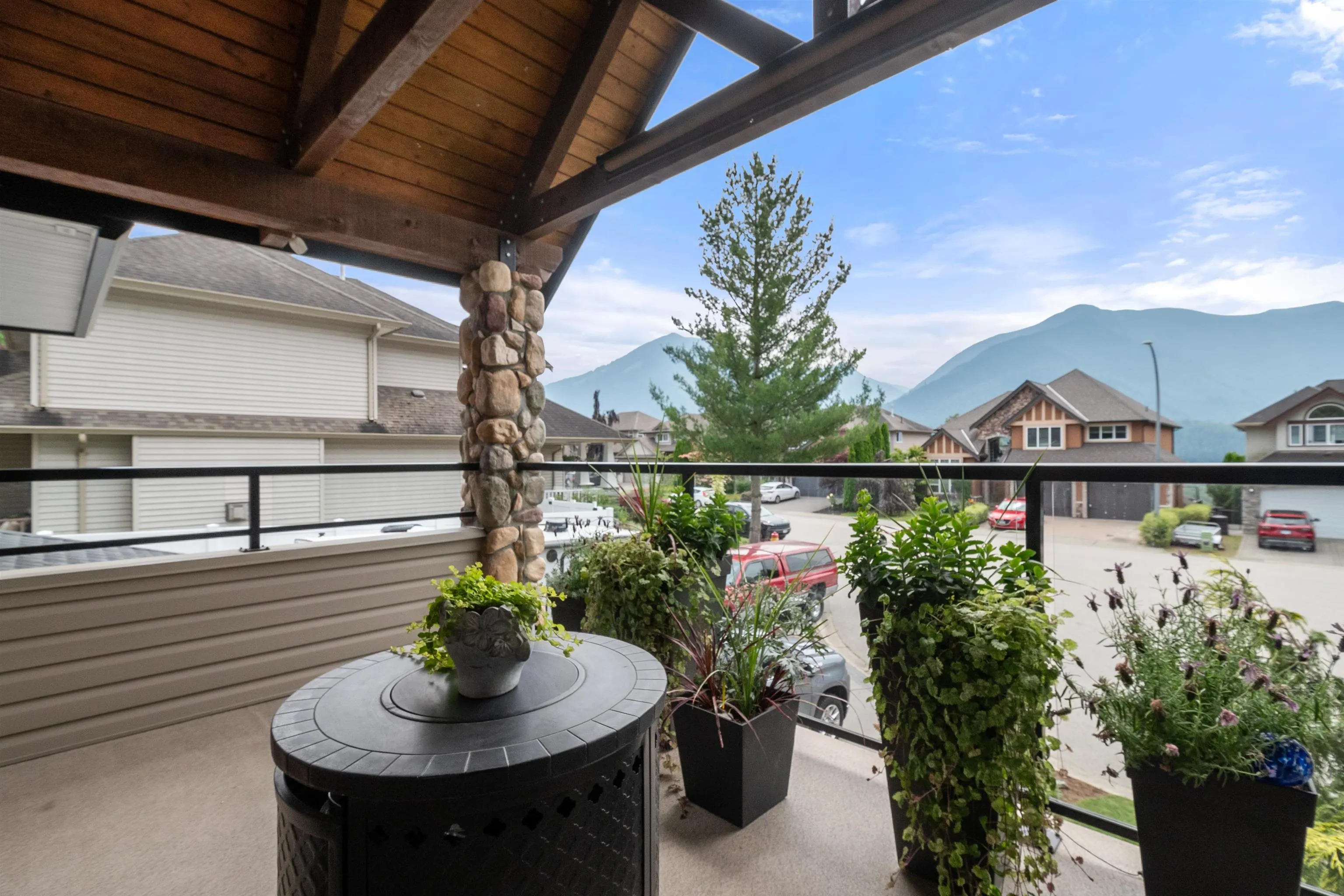 45995 Bridle Ridge Crescent