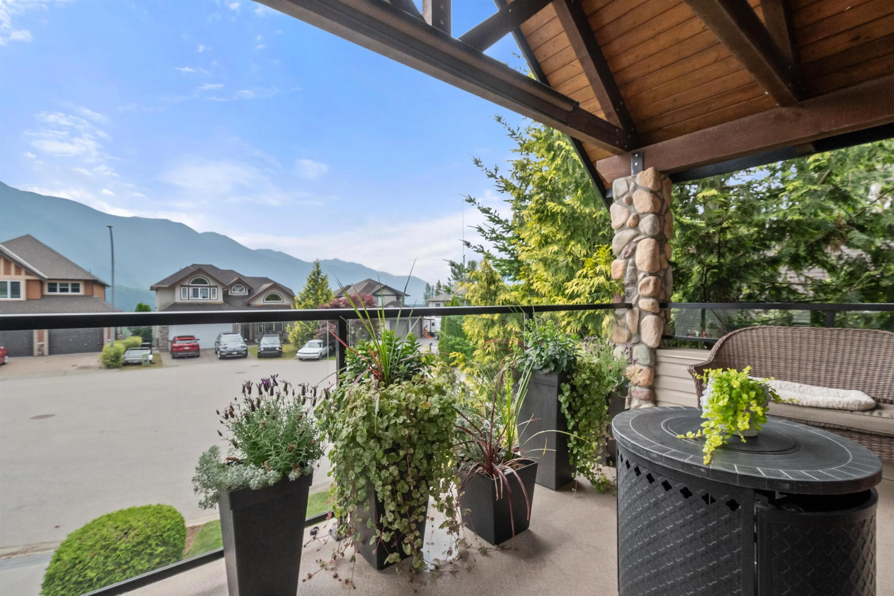 45995 Bridle Ridge Crescent