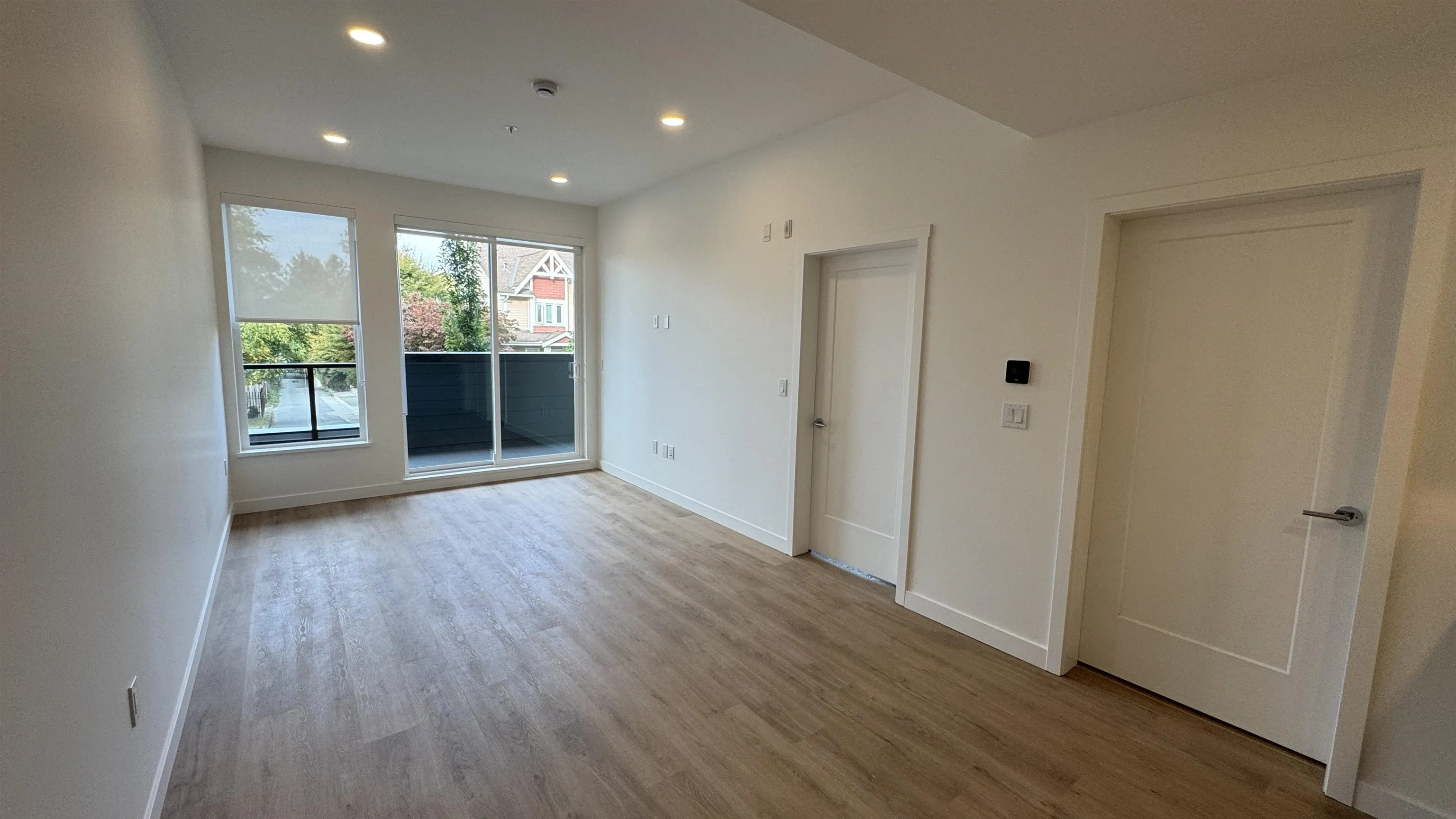 21X 375 Clayton Street