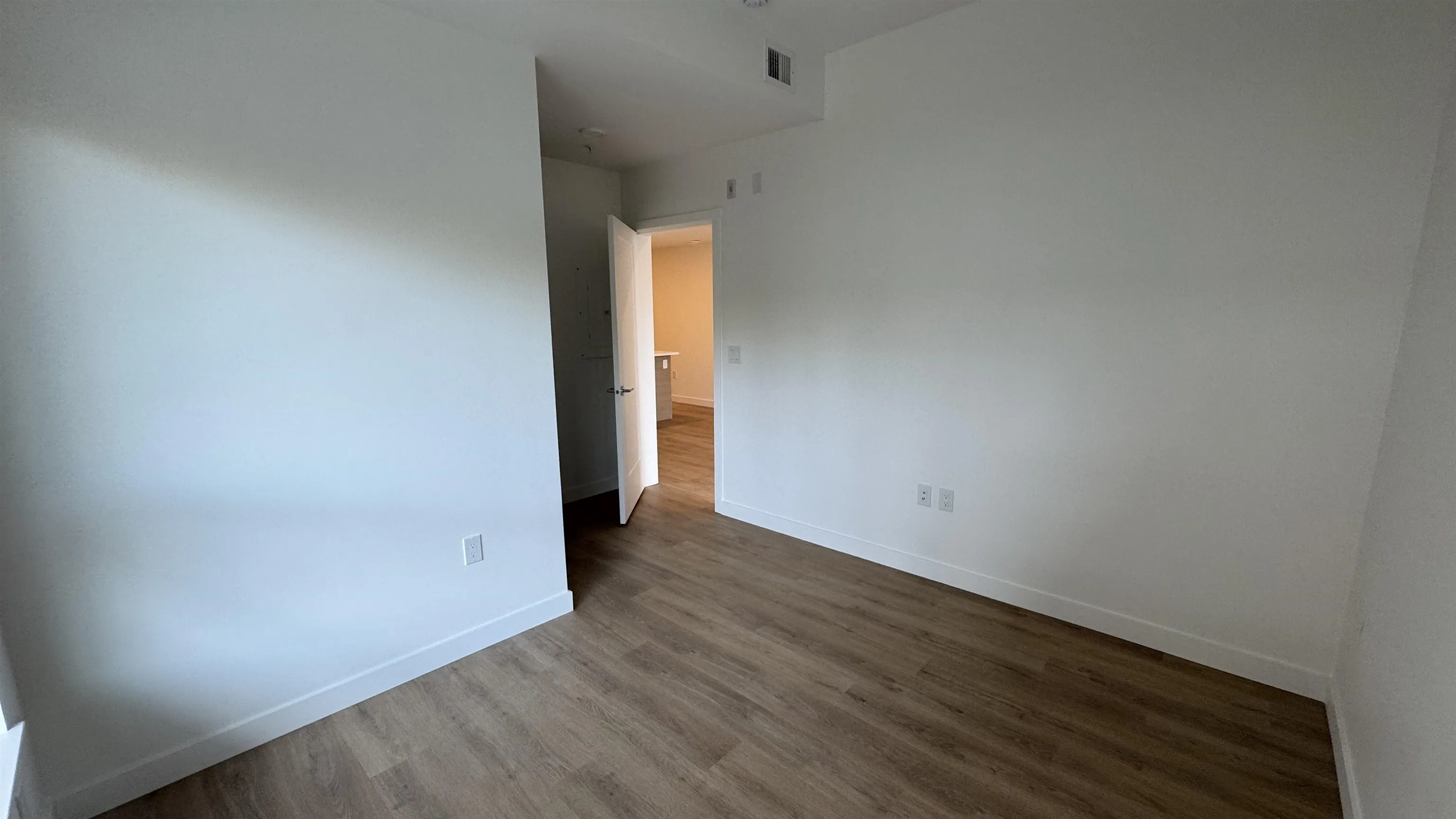 21X 375 Clayton Street