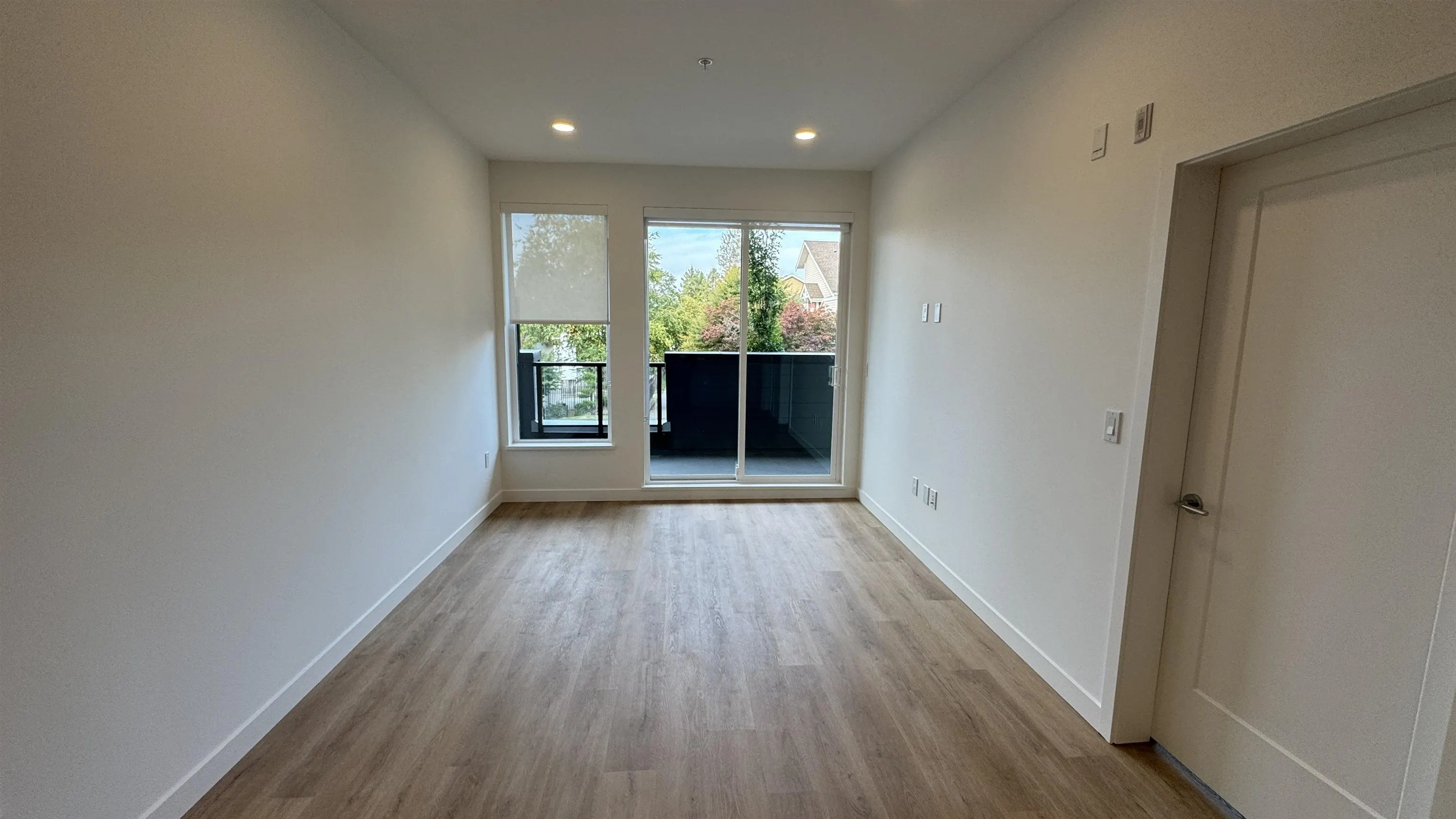 21X 375 Clayton Street
