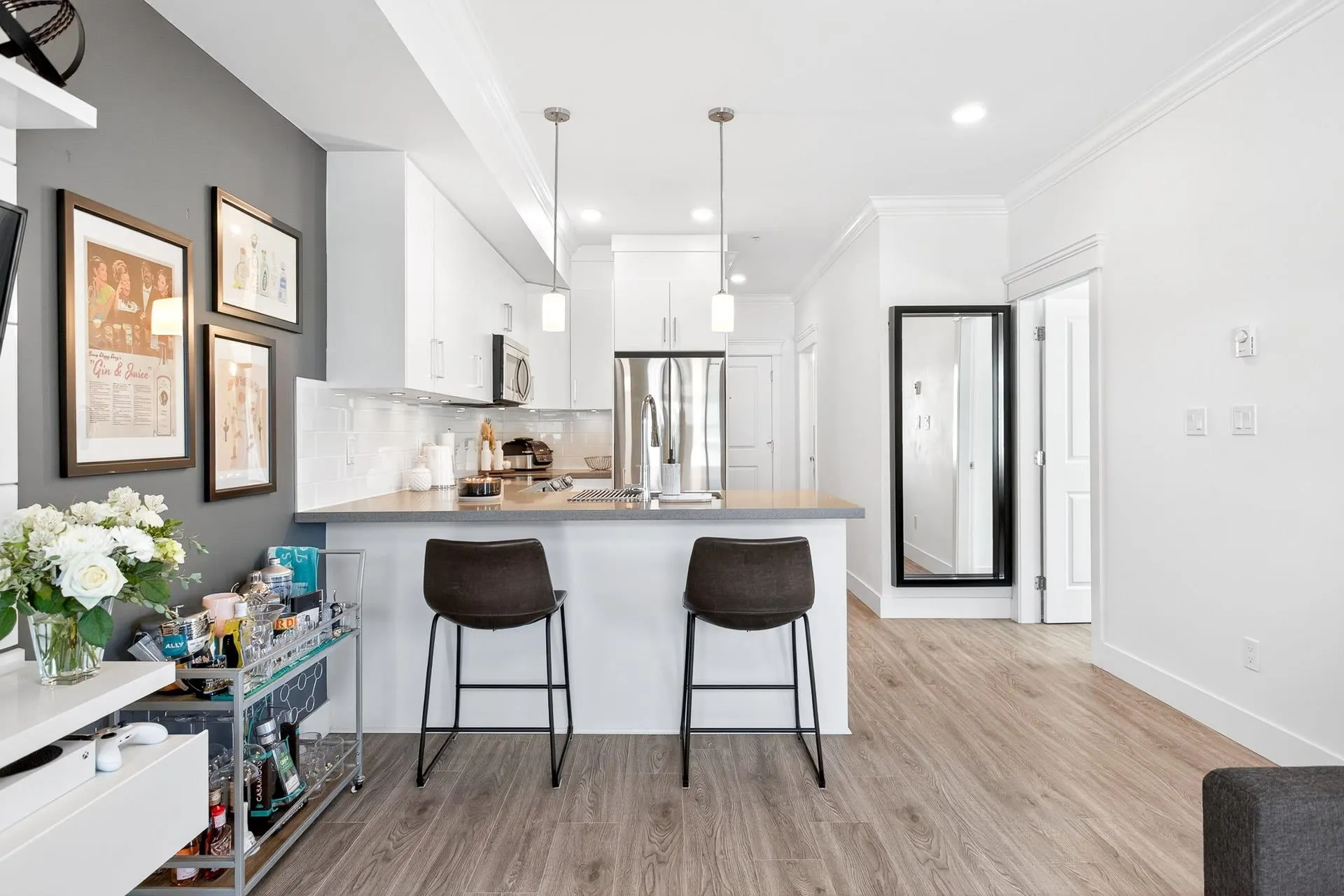 308 2389 Hawthorne Avenue