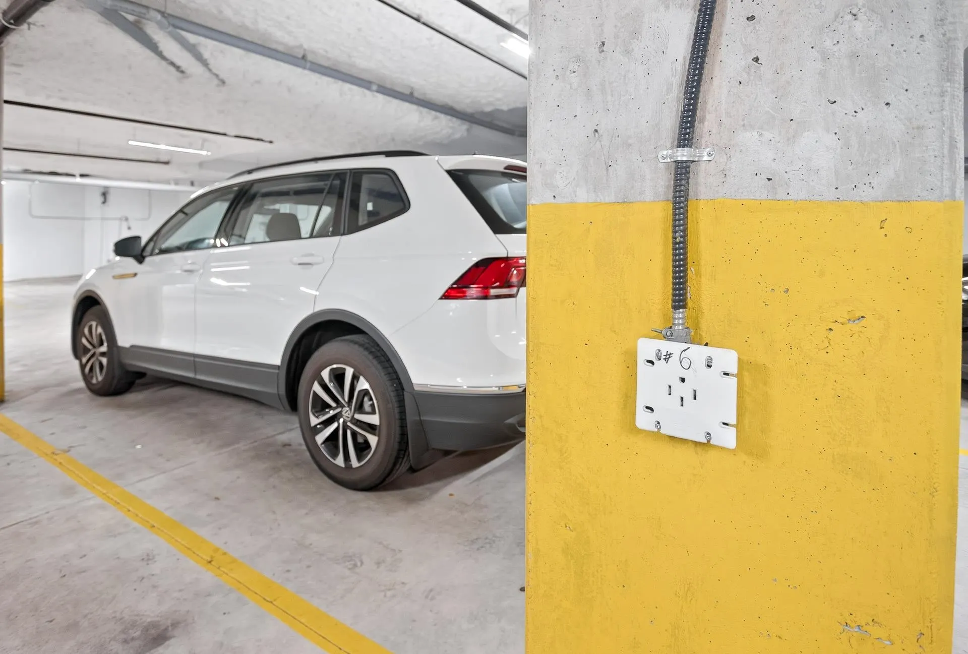 308 2389 Hawthorne Avenue