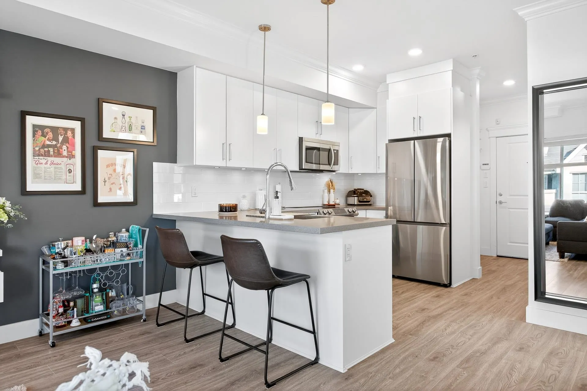 308 2389 Hawthorne Avenue