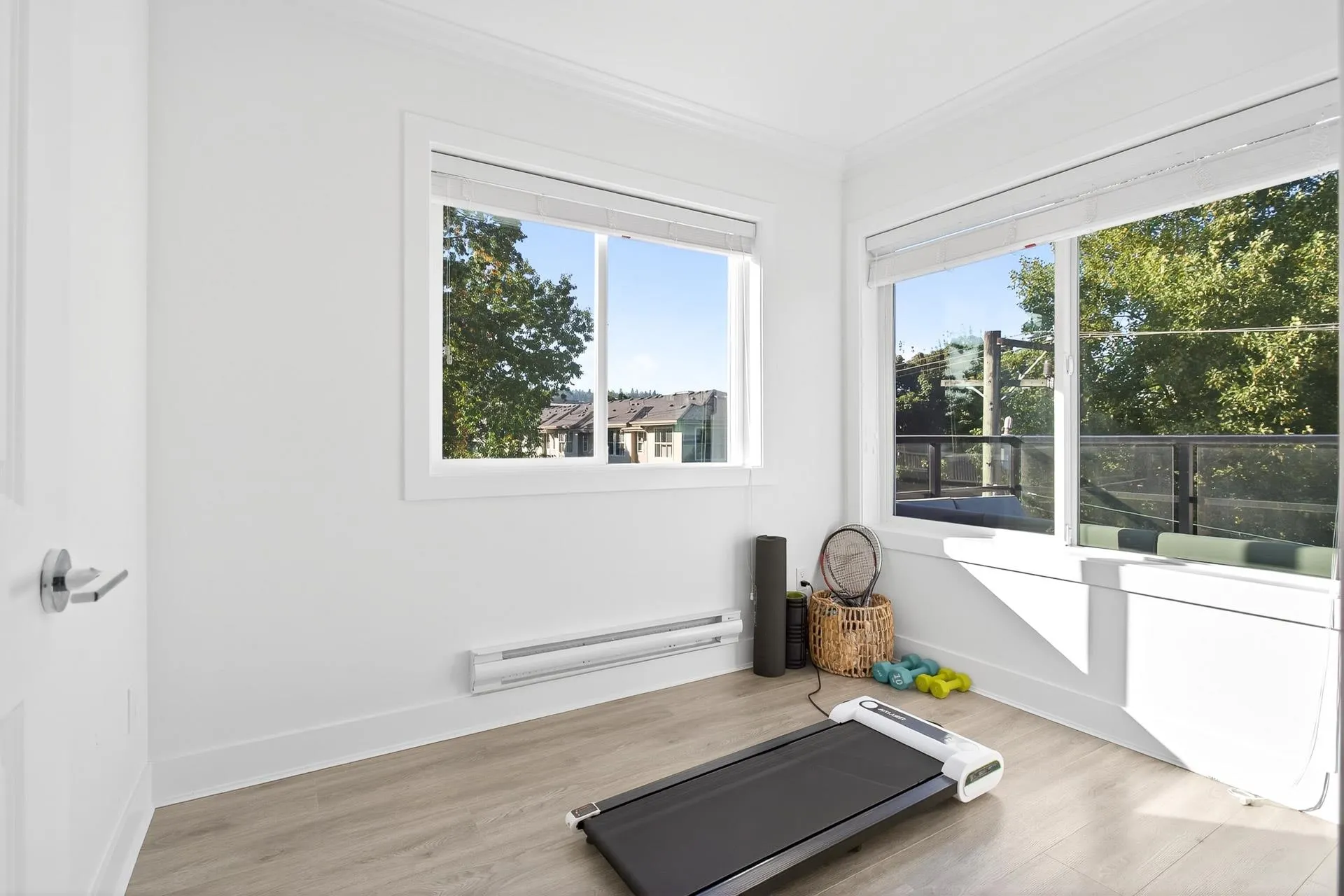 308 2389 Hawthorne Avenue