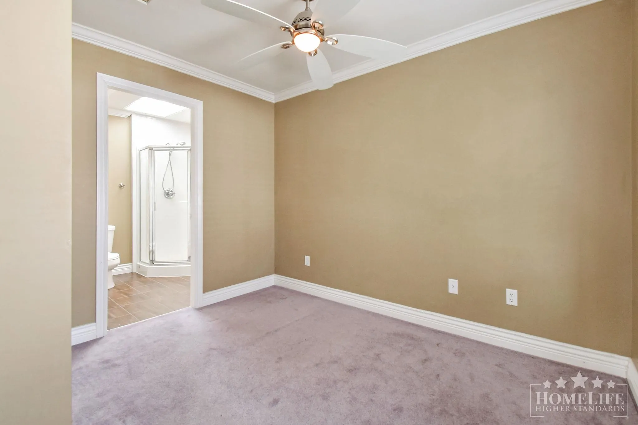Coach House 7052 195 Street
