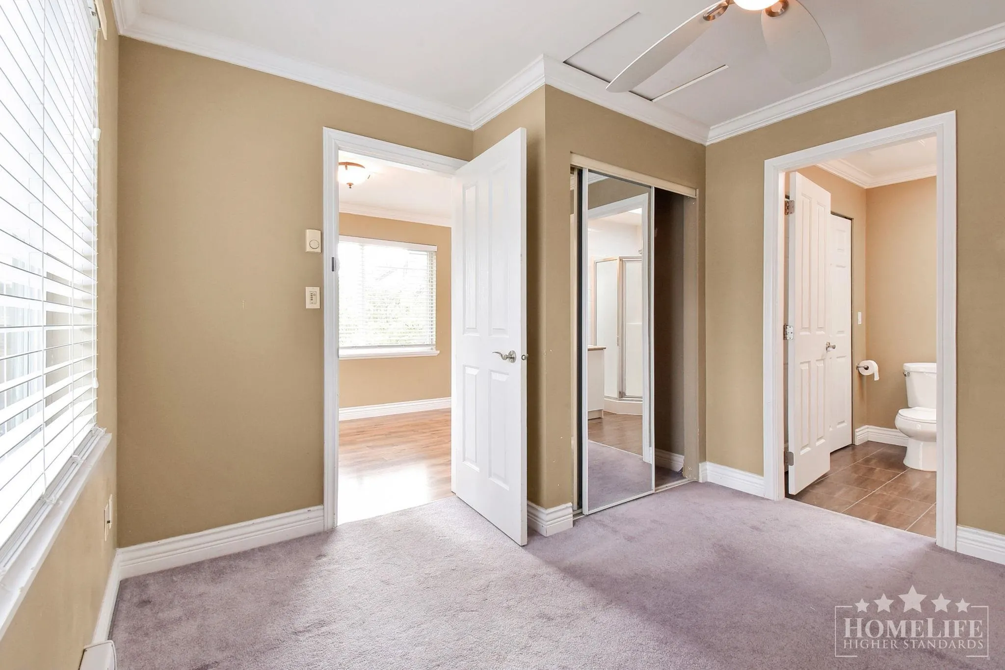 Coach House 7052 195 Street