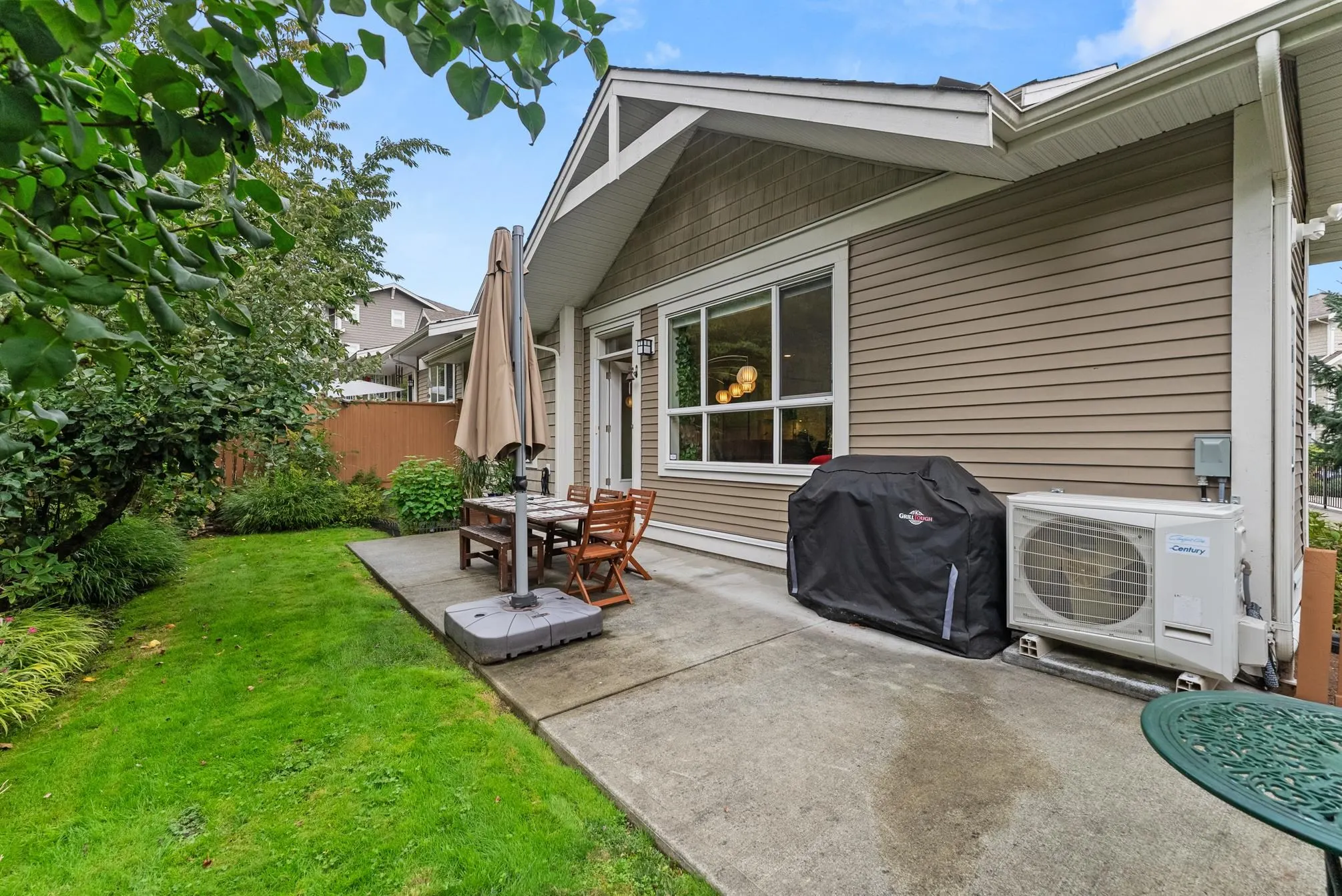 20 7059 210 Street