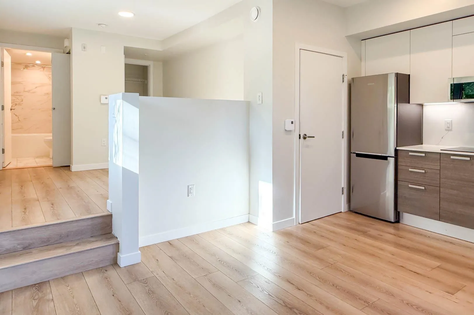G22 2070 E 20th Avenue