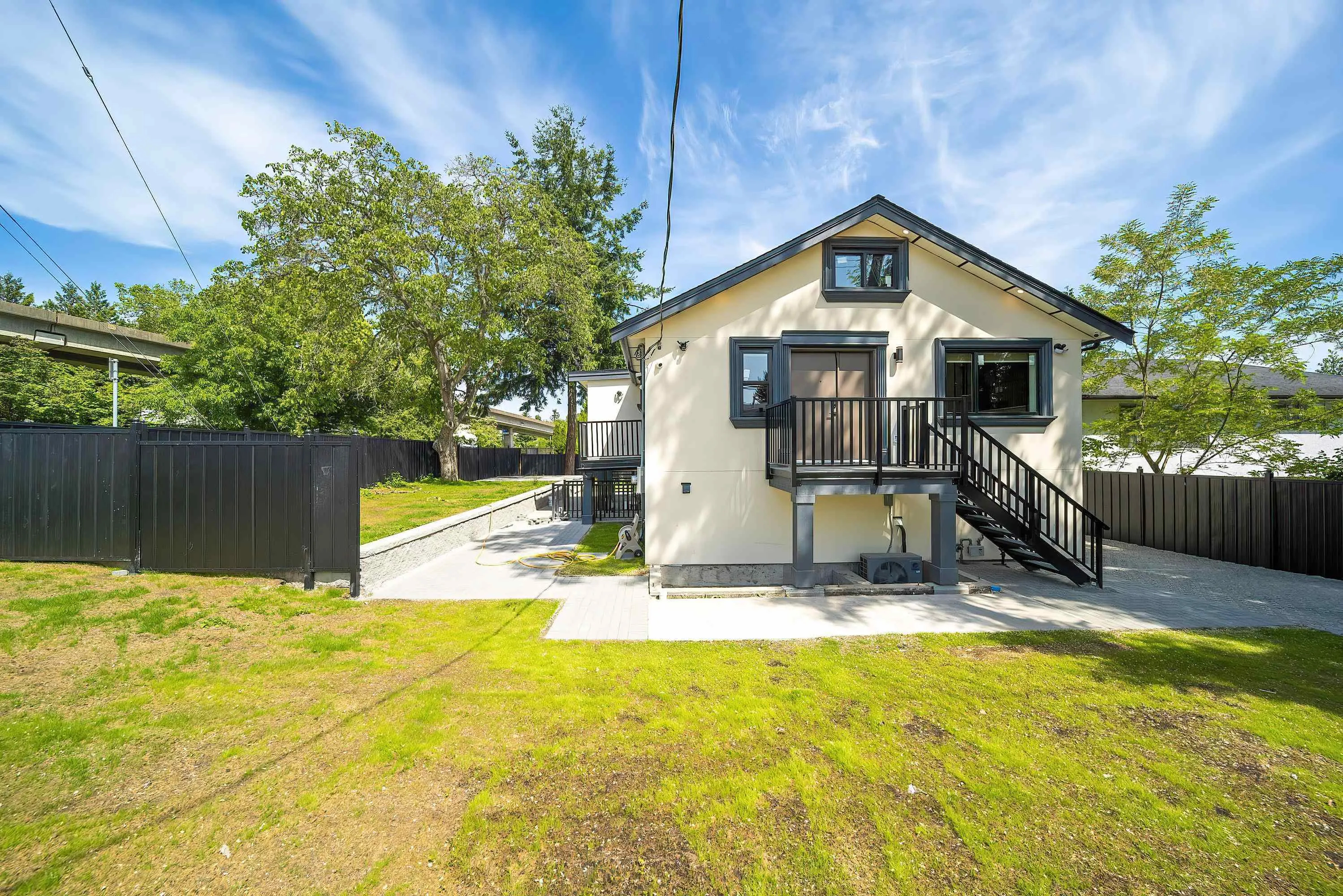 762X Gilley Avenue