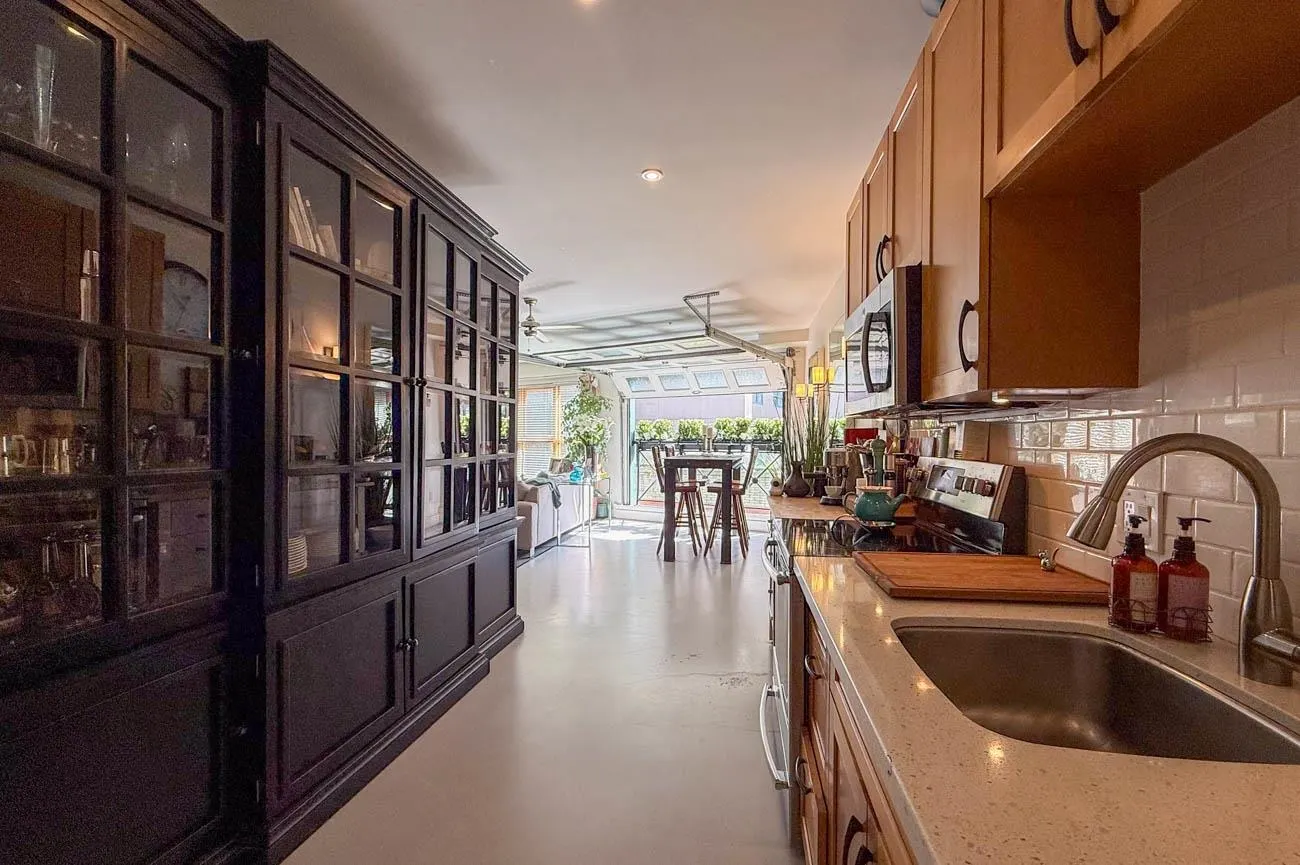 202 1230 Hamilton Street