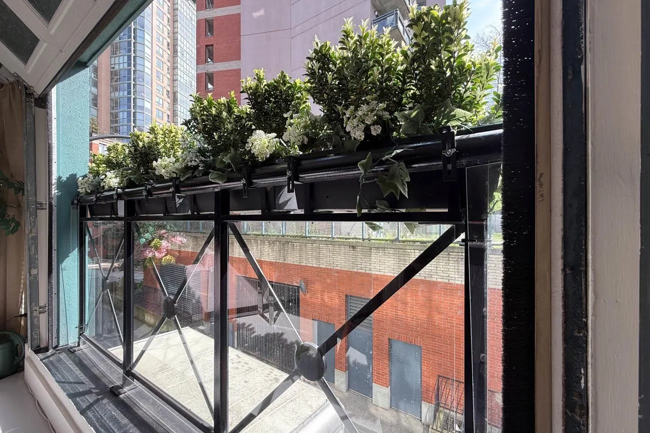 202 1230 Hamilton Street