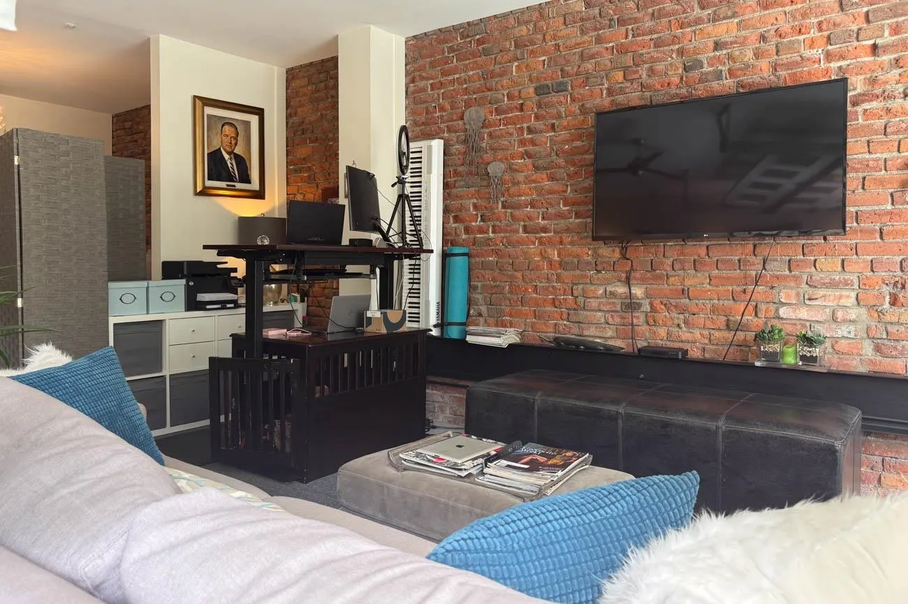 202 1230 Hamilton Street