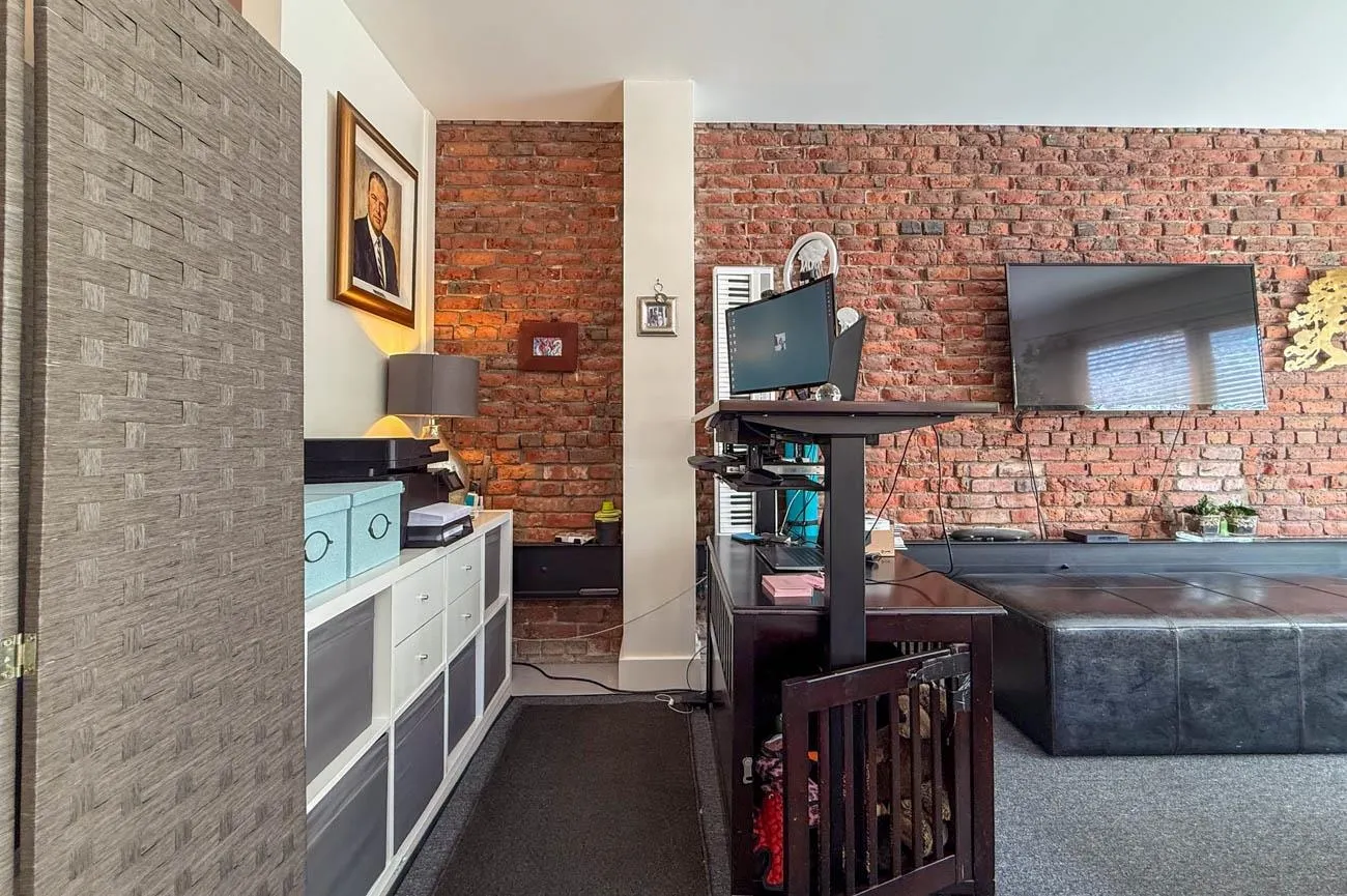 202 1230 Hamilton Street