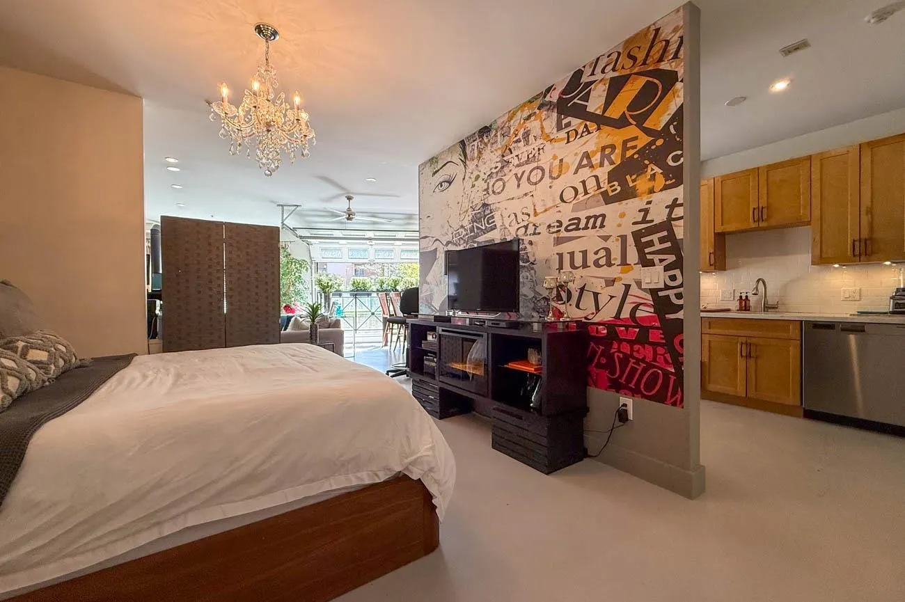 202 1230 Hamilton Street