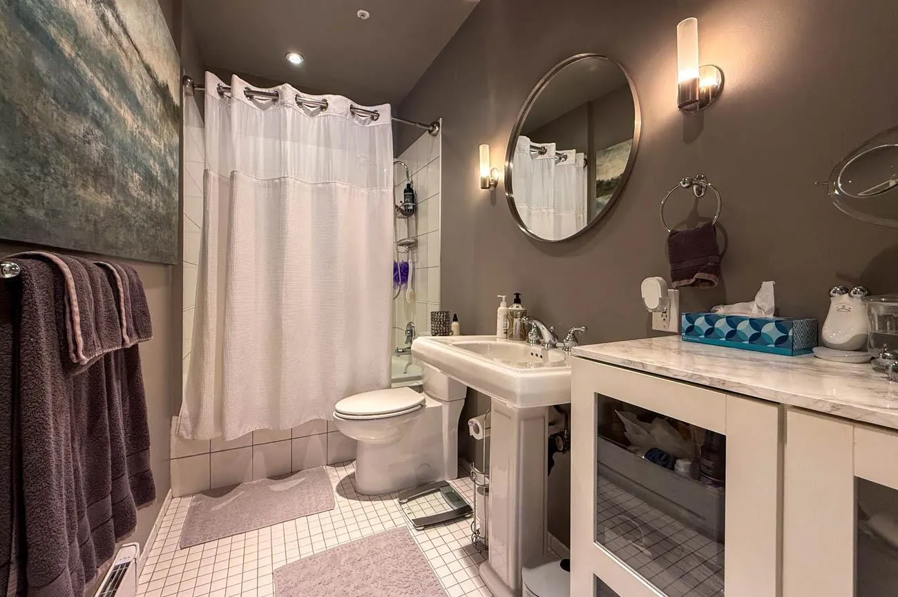 202 1230 Hamilton Street