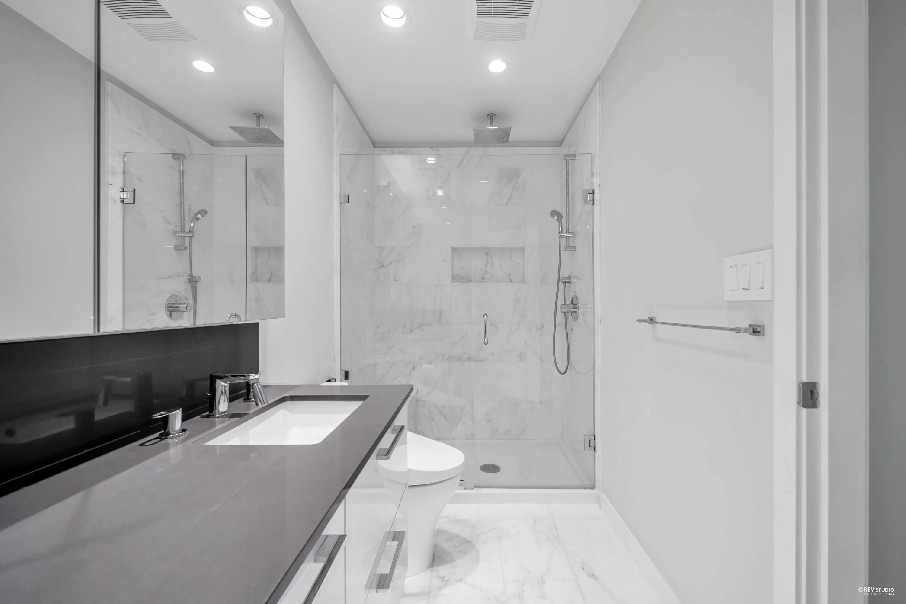 204 3487 Binning Road