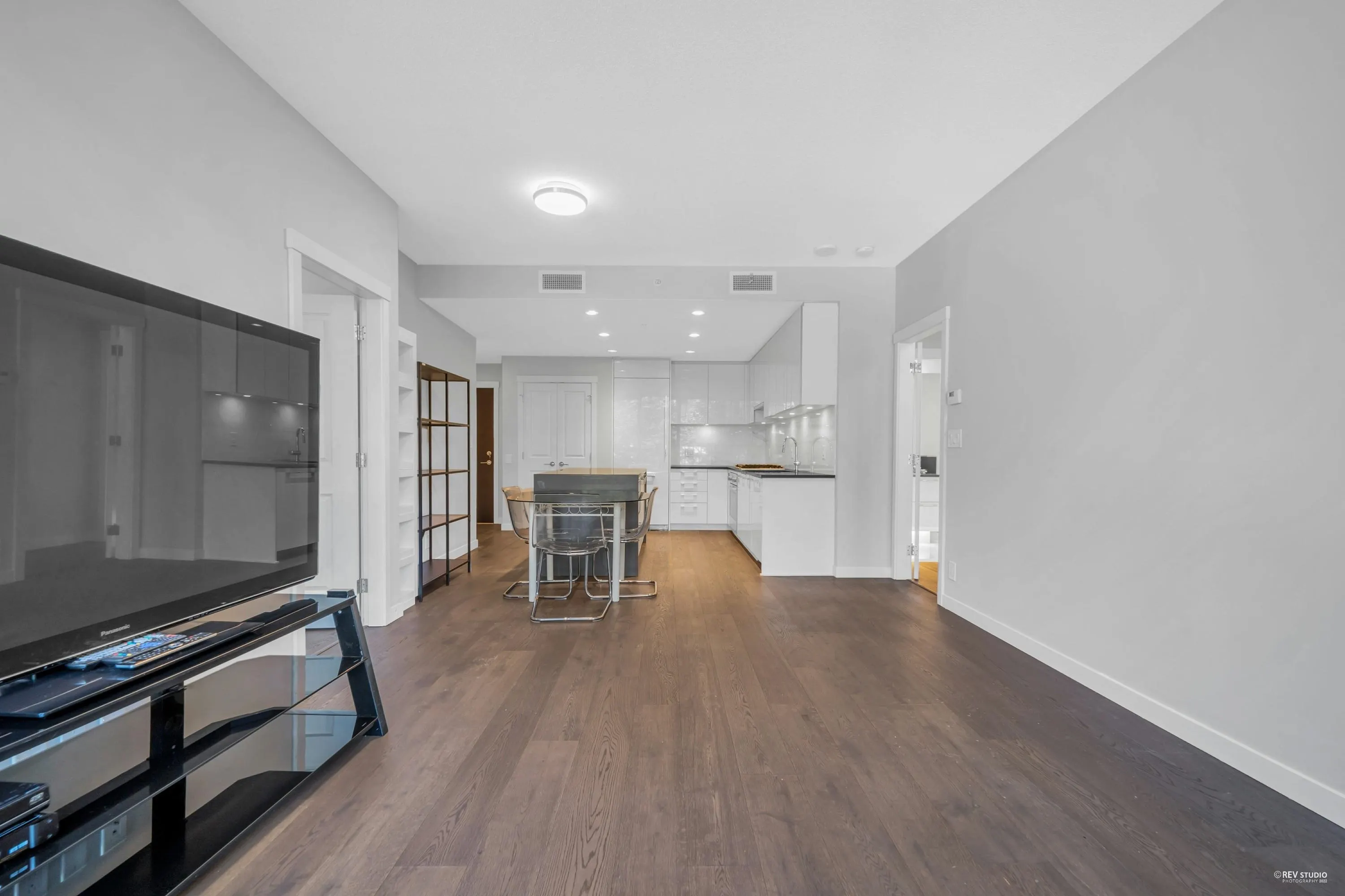 204 3487 Binning Road