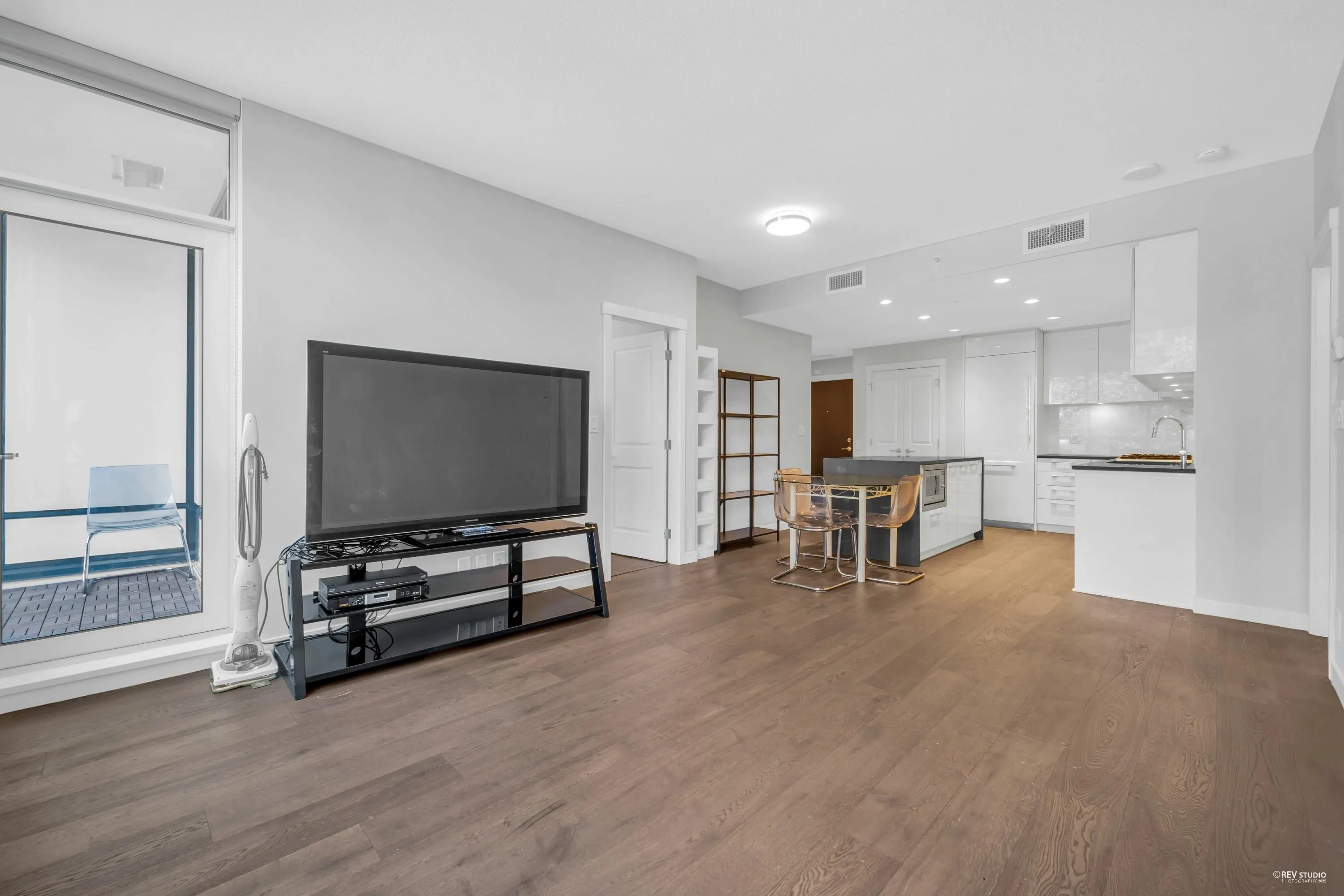 204 3487 Binning Road