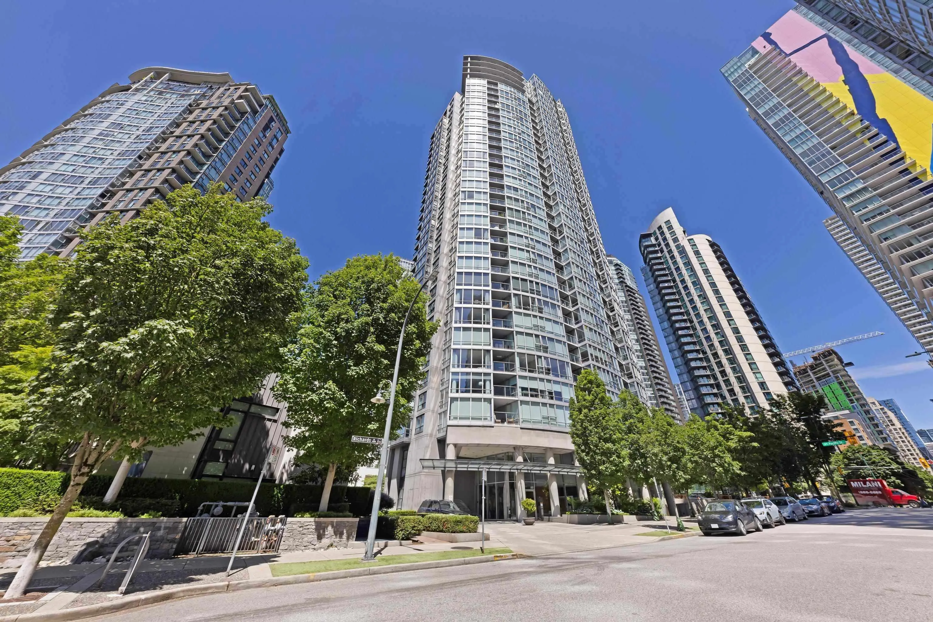 1607 1495 Richard Street