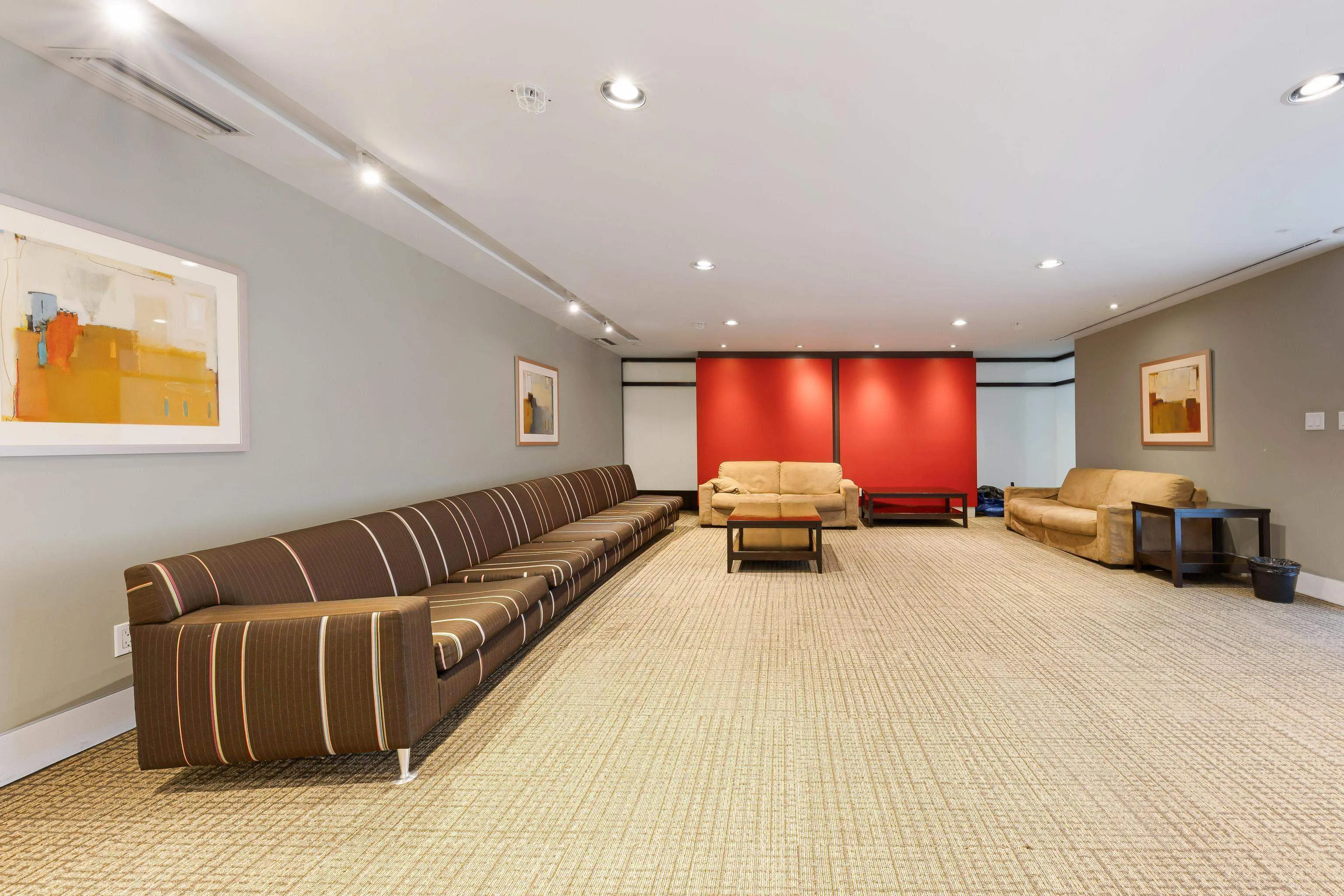 1607 1495 Richard Street