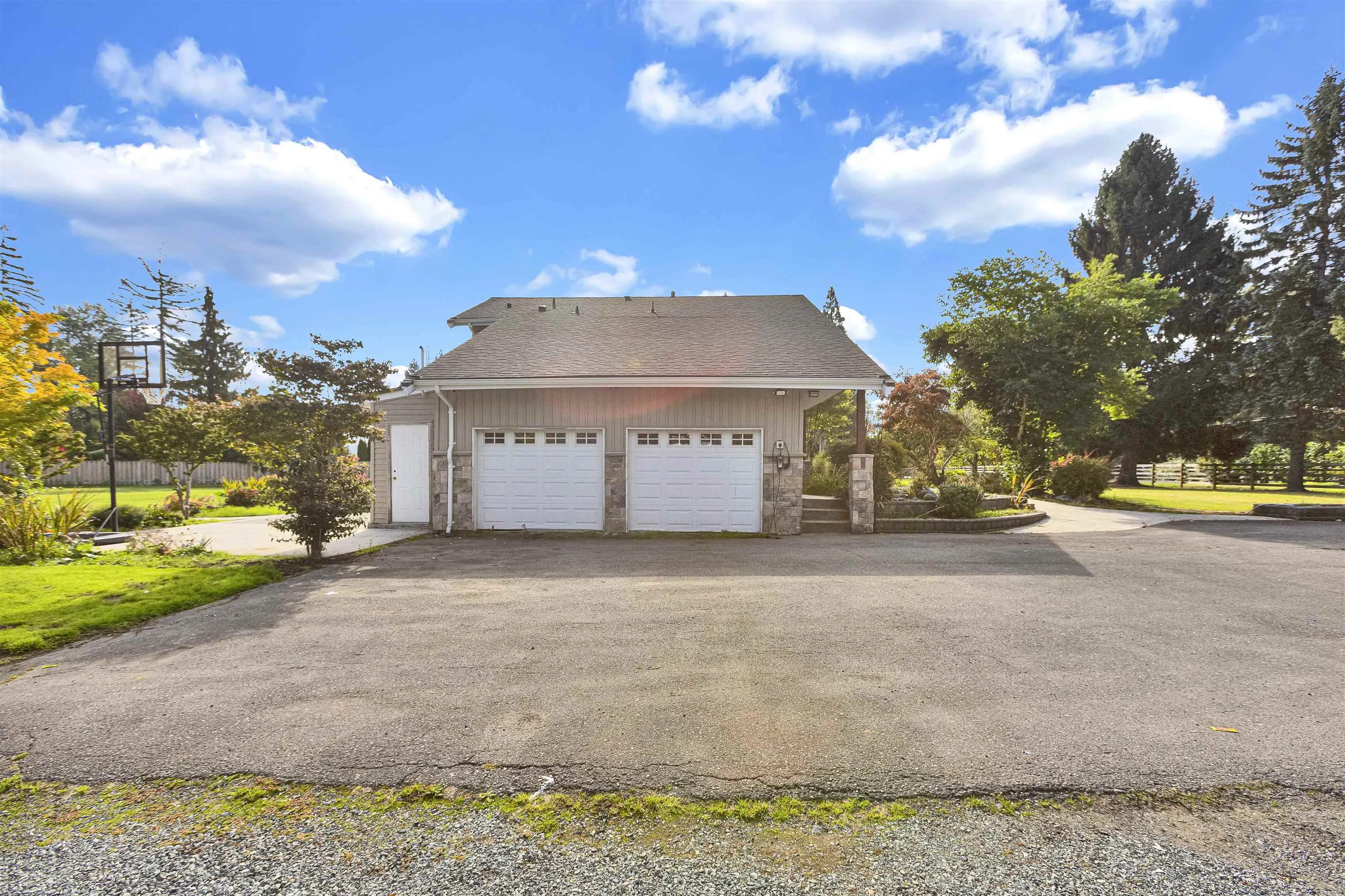 4655 Saddlehorn Crescent