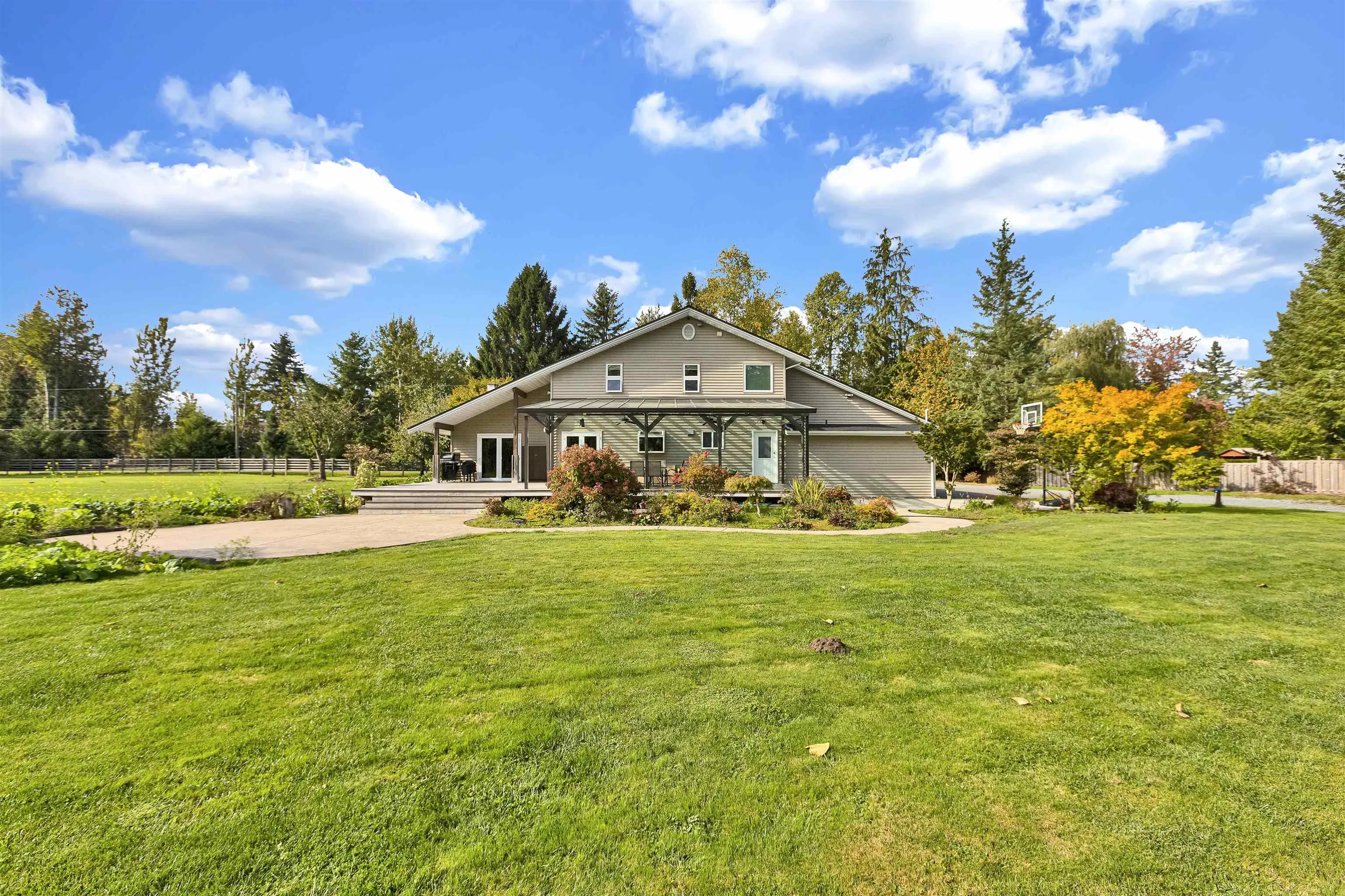 4655 Saddlehorn Crescent