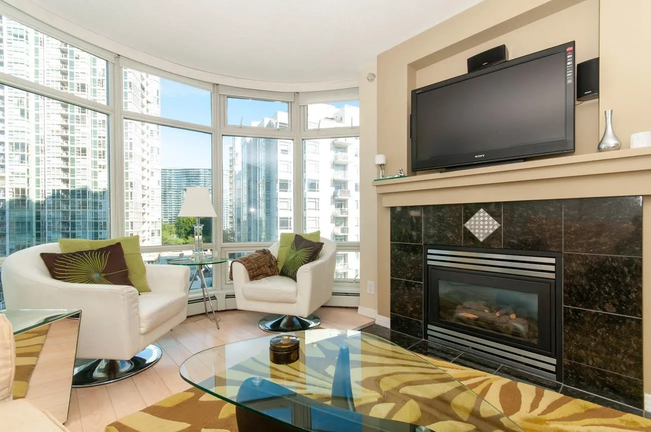 905 1199 Marinaside Crescent