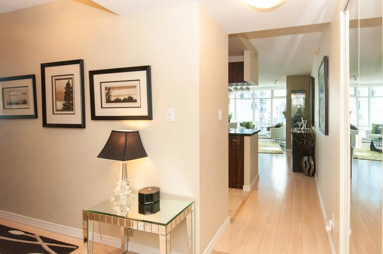 905 1199 Marinaside Crescent