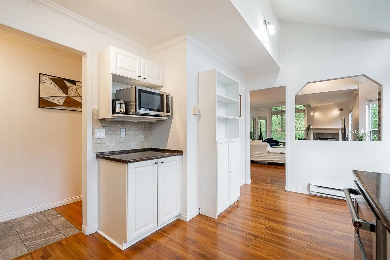 403 5646 200 Street