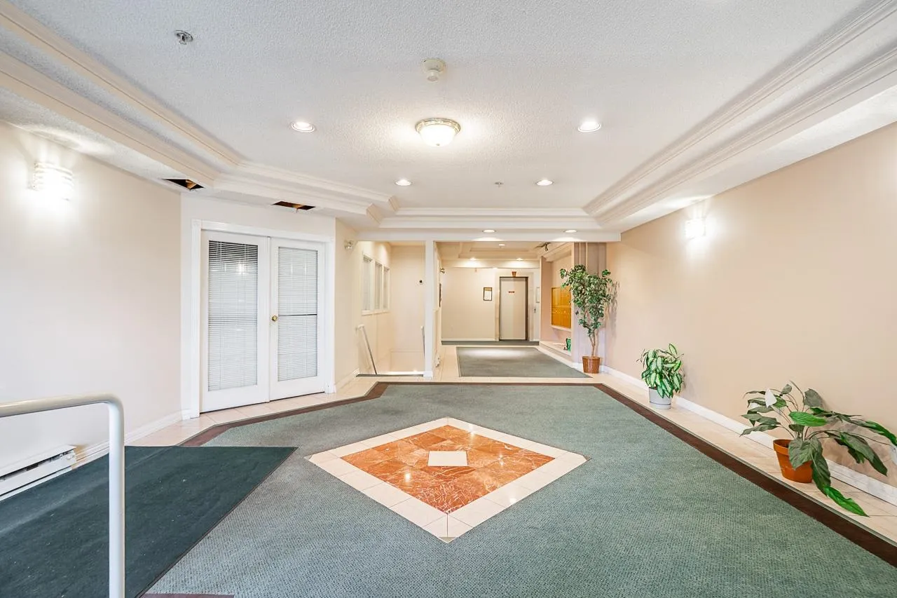 403 5646 200 Street