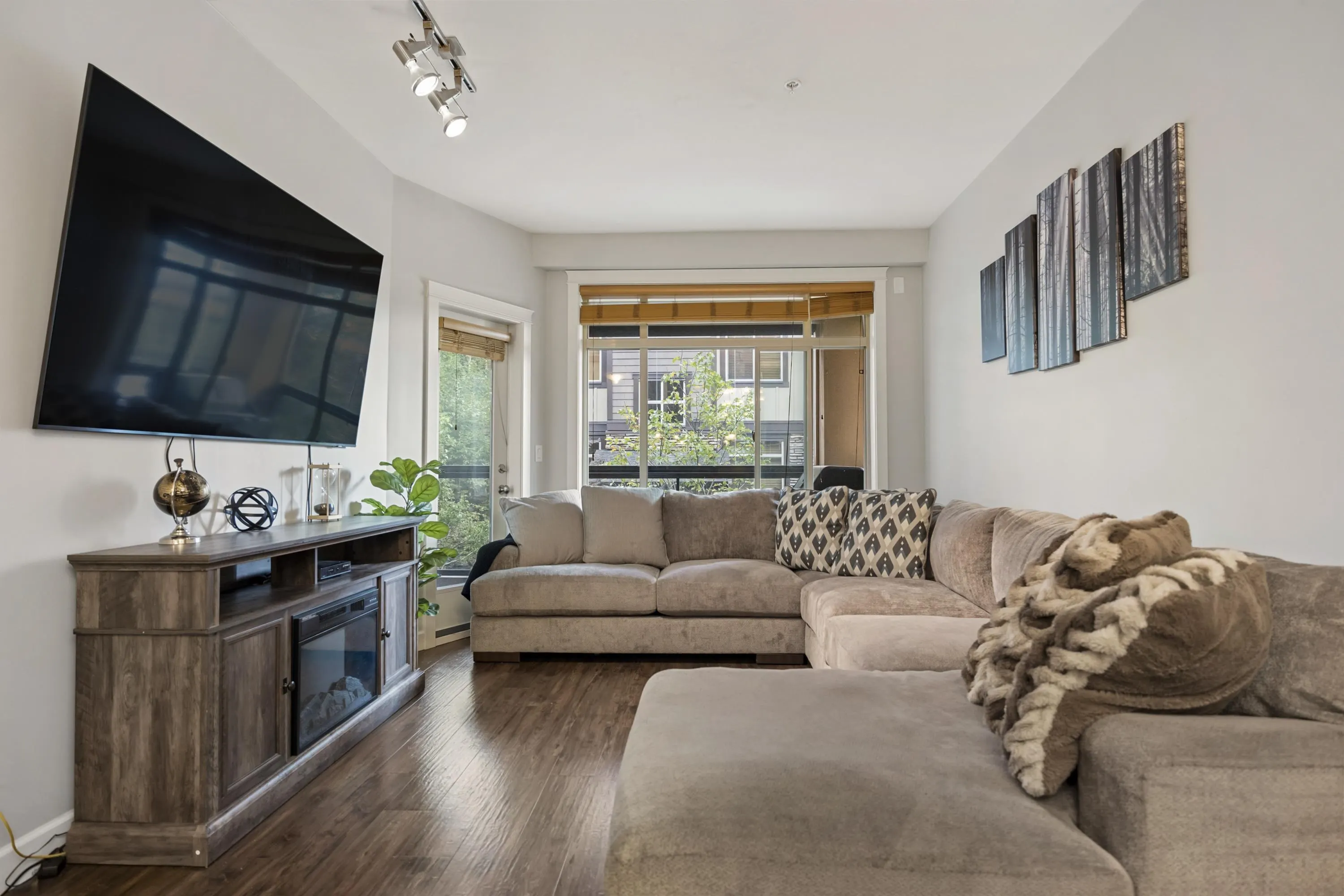 336 8288 207a Street