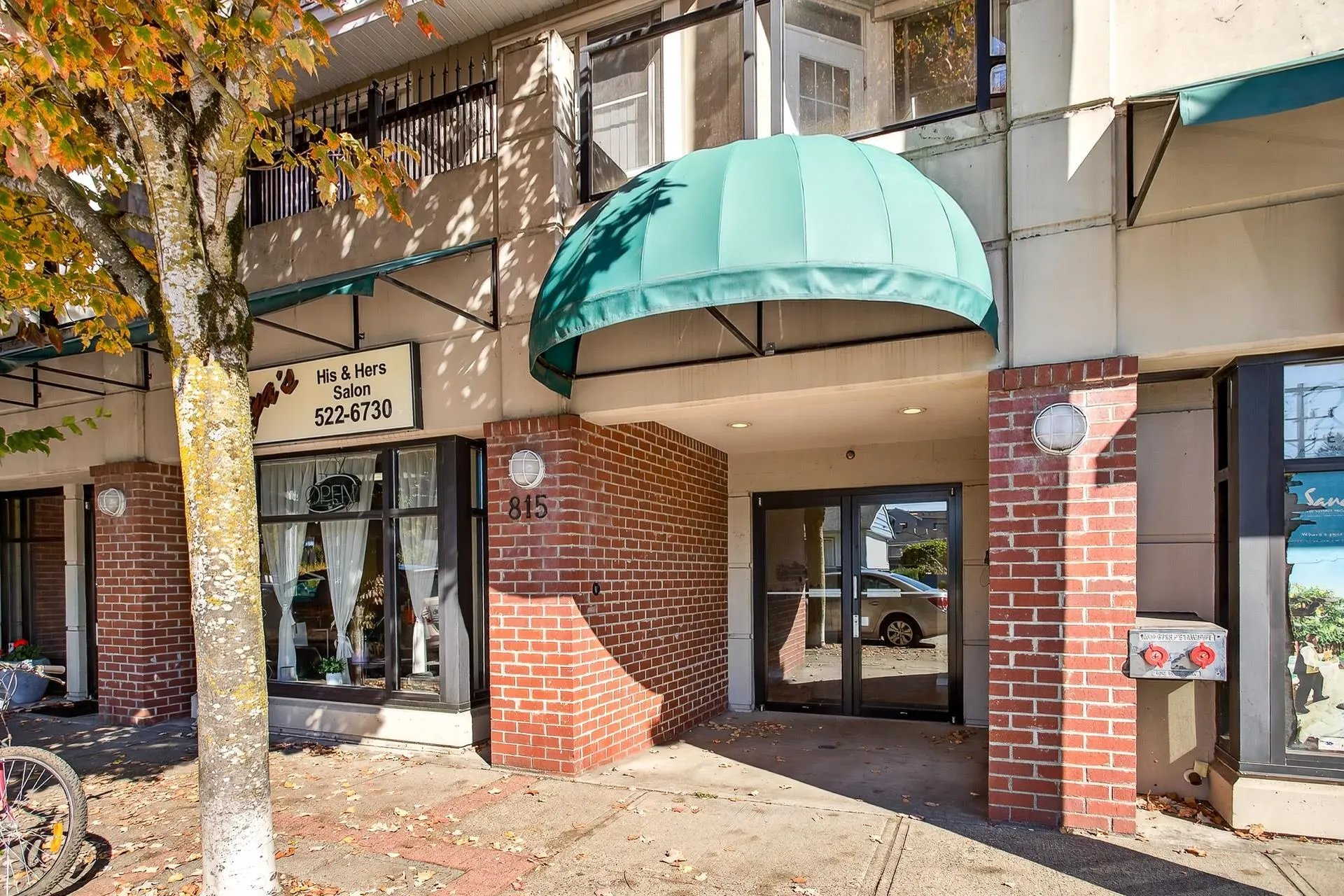 201 815 First Street