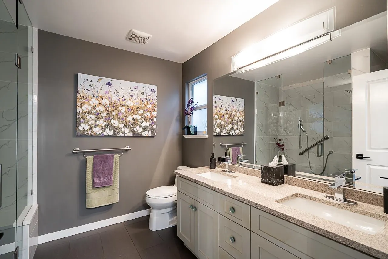 35 3363 Rosemary Heights Crescent