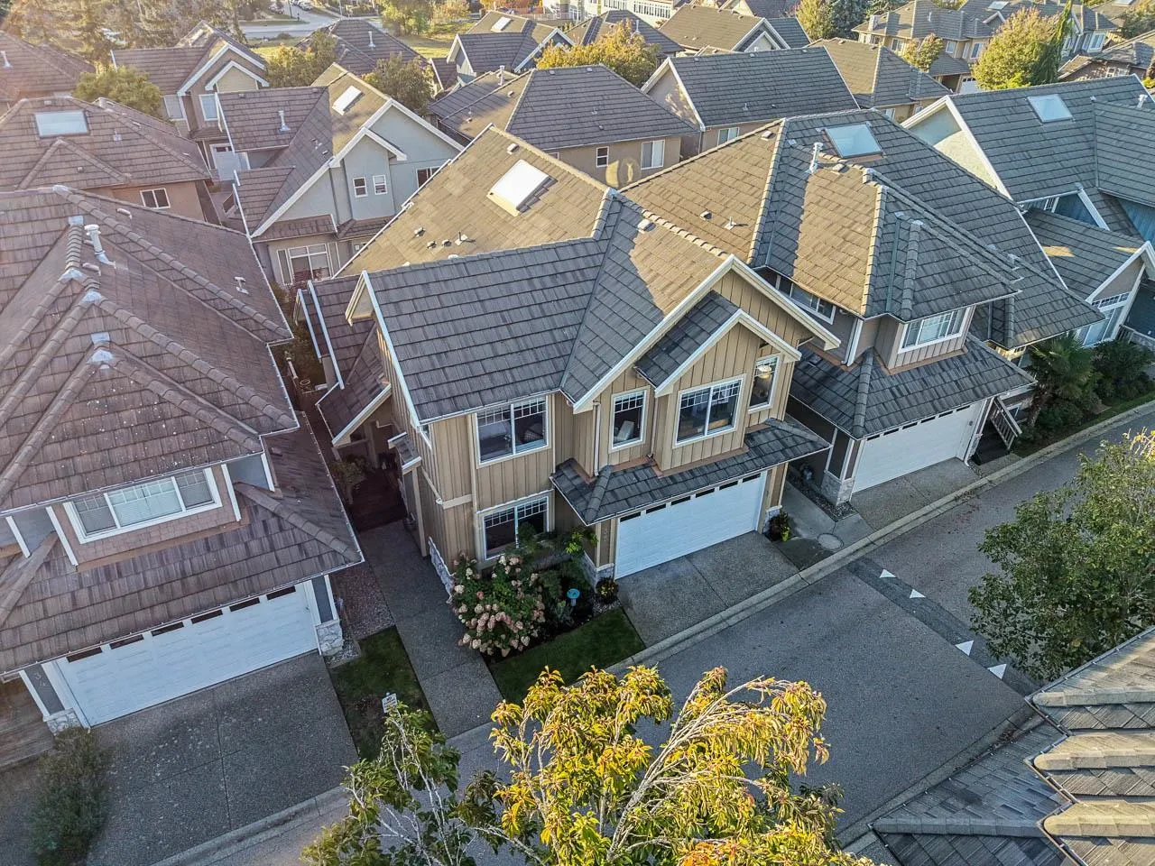 35 3363 Rosemary Heights Crescent