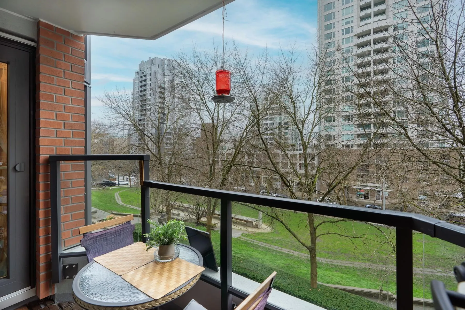 303 1488 Hornby Street