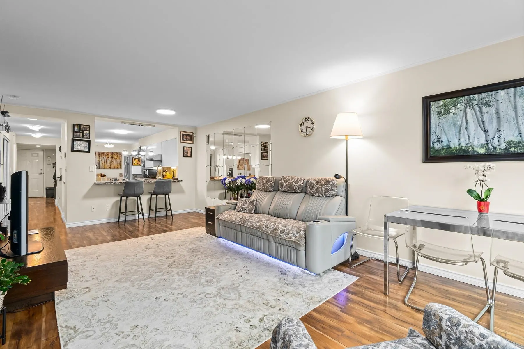 303 1488 Hornby Street