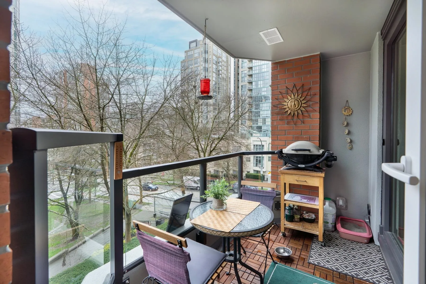 303 1488 Hornby Street