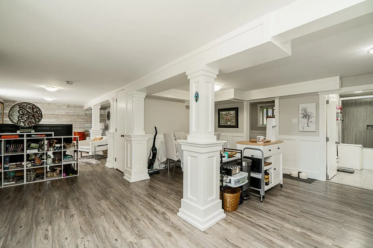 905 Edinburgh Street