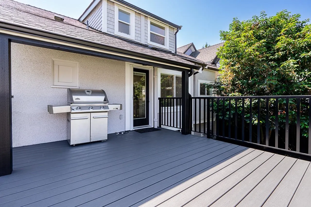 905 Edinburgh Street