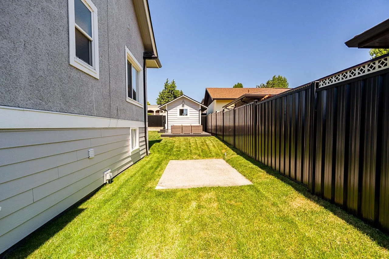 905 Edinburgh Street