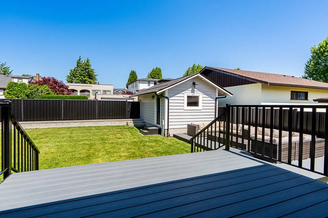 905 Edinburgh Street