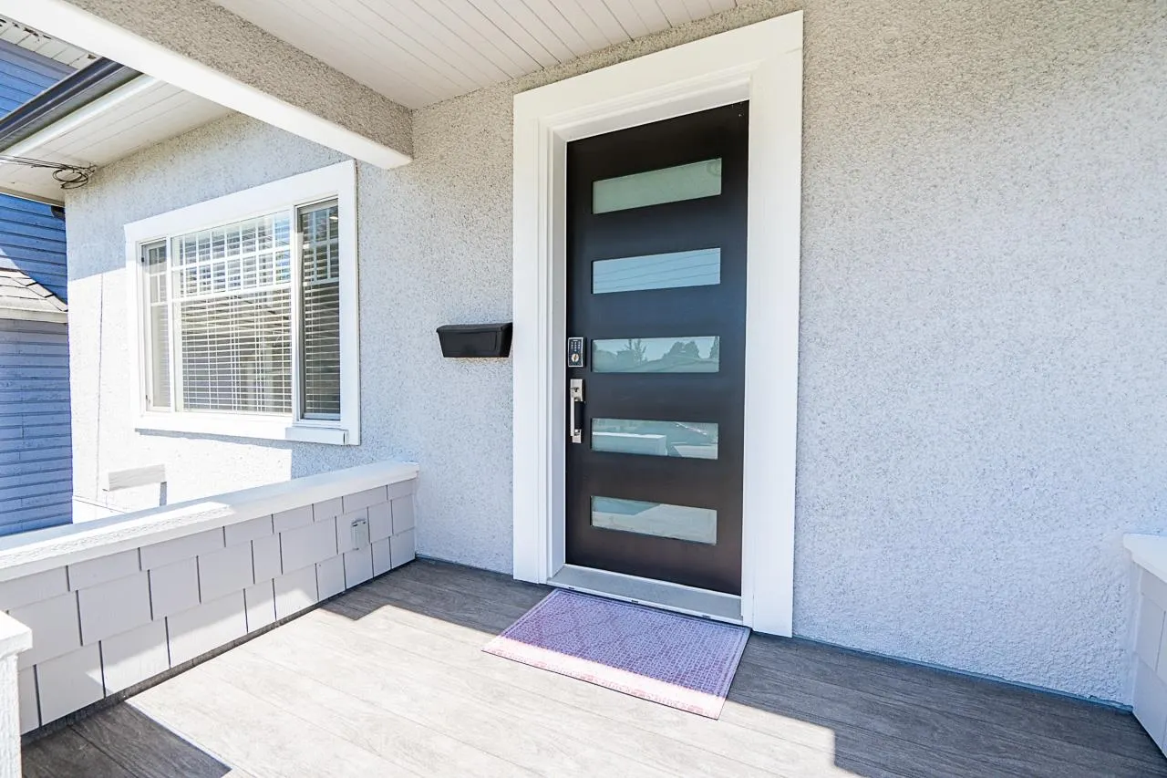 905 Edinburgh Street