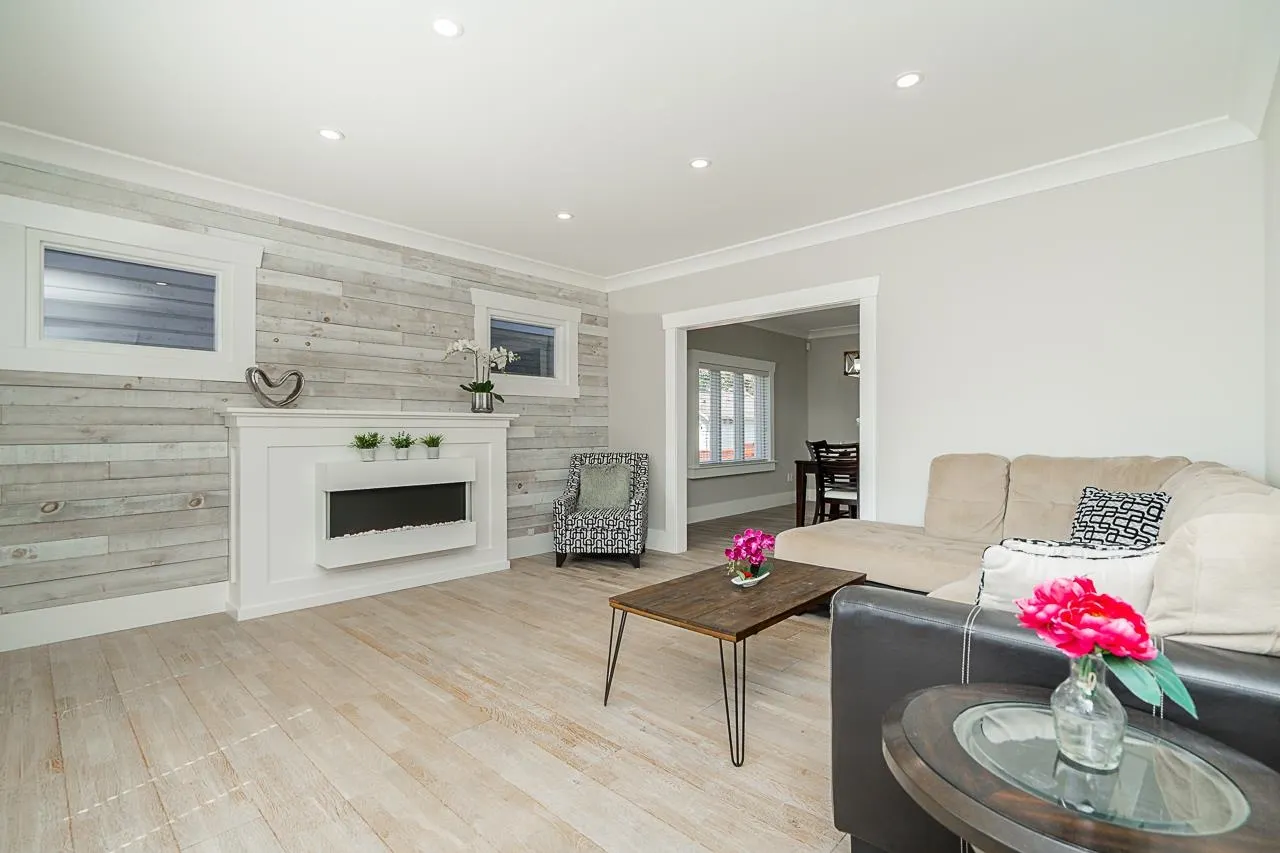 905 Edinburgh Street