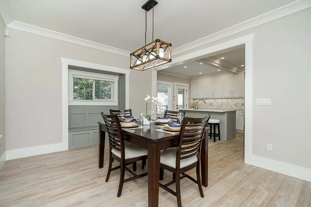 905 Edinburgh Street