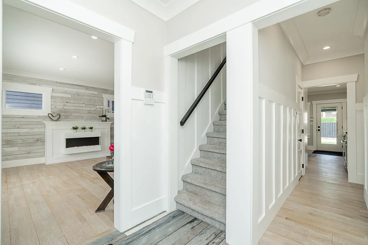 905 Edinburgh Street