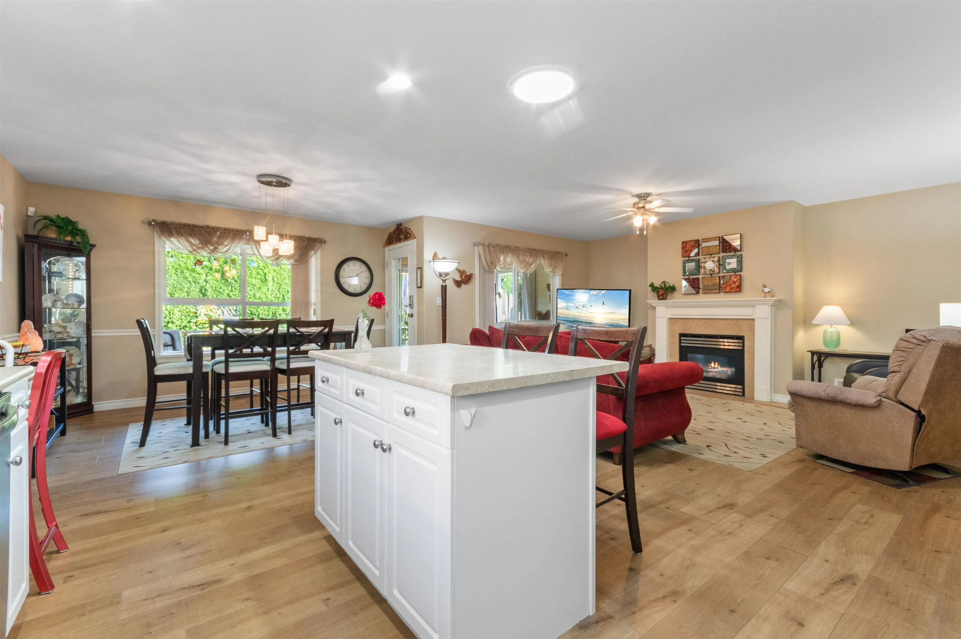 2 7291 Morrow Road