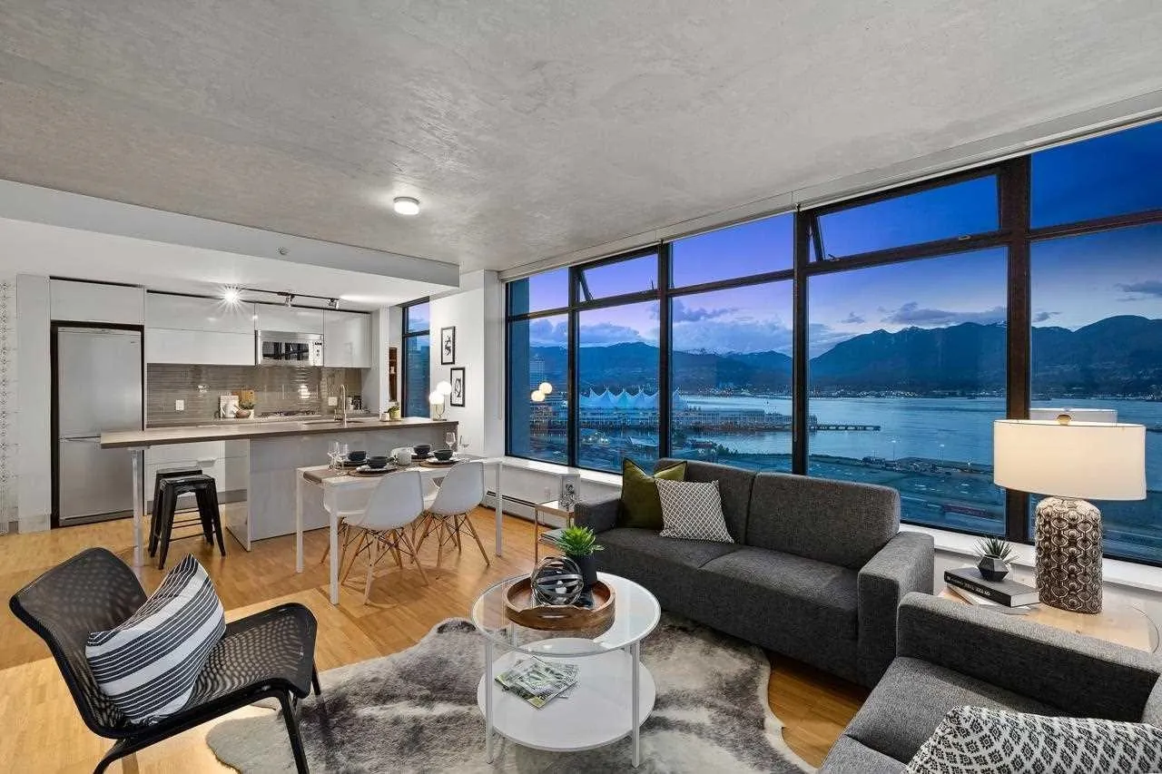 1701 108 W Cordova Street